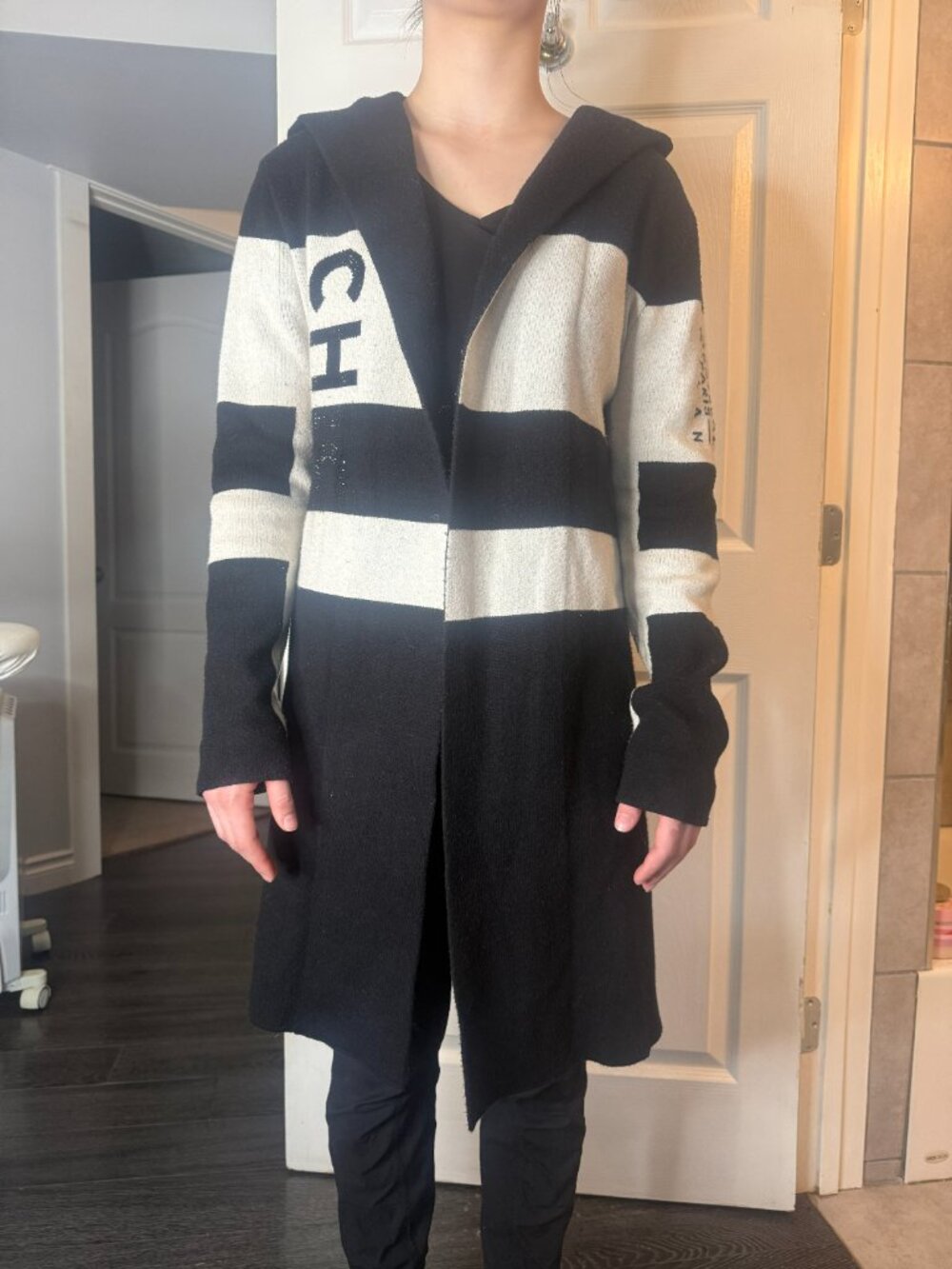 Frank Lyman Black & Cream Hooded Longline Cardigan – Medium